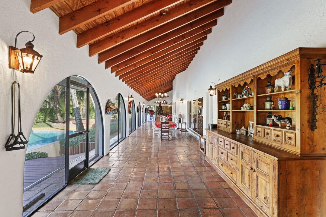 На продажу: $16,000,000 (8 спален, 6 ванн, 2568 Квадратных фут)