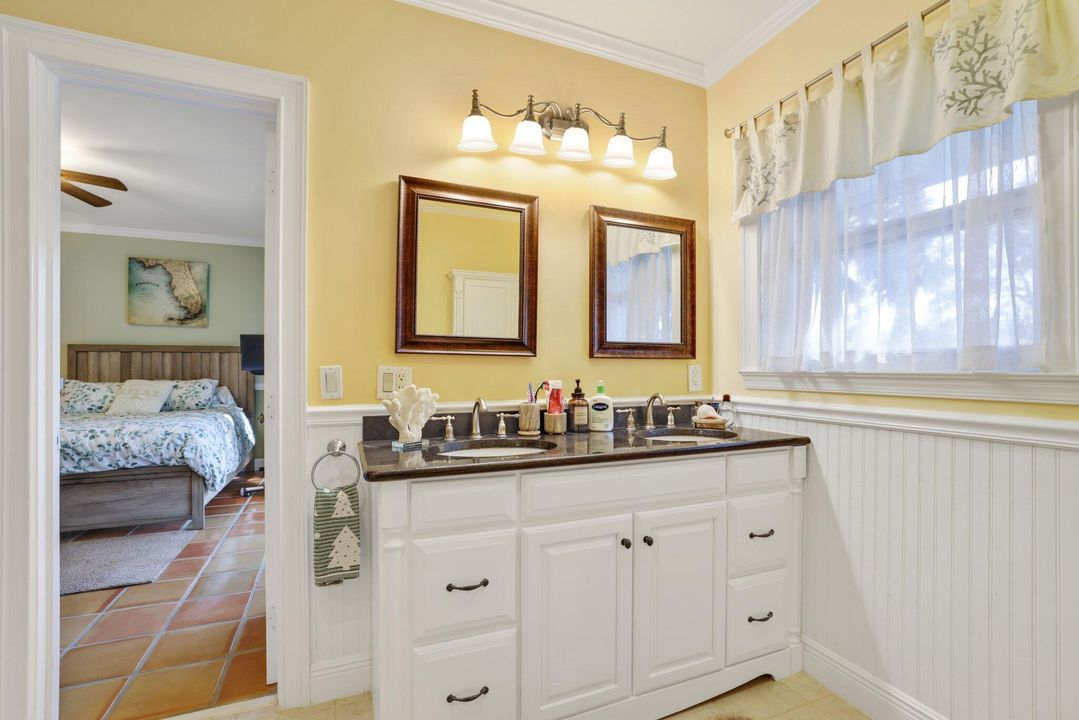 На продажу: $16,000,000 (8 спален, 6 ванн, 2568 Квадратных фут)