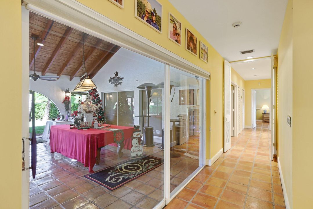 На продажу: $16,000,000 (8 спален, 6 ванн, 2568 Квадратных фут)