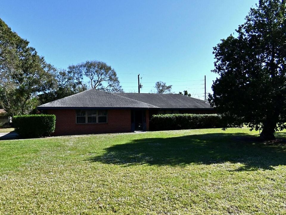 待售: $350,000 (3 贝兹, 2 浴室, 2390 平方英尺)