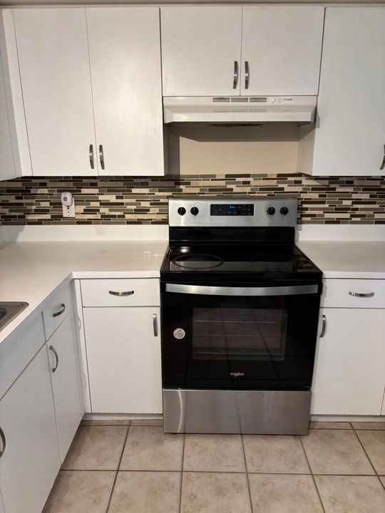 待售: $204,900 (2 贝兹, 2 浴室, 1026 平方英尺)