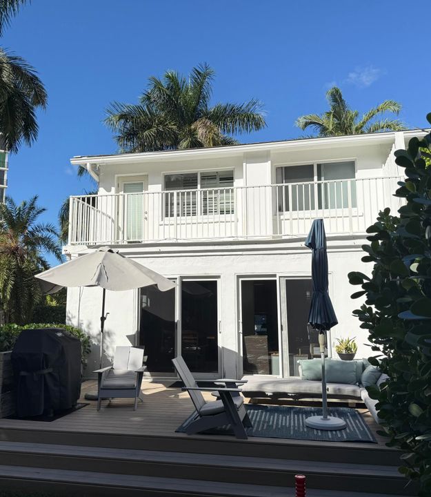 出租: $4,500 (2 贝兹, 1 浴室, 1233 平方英尺)