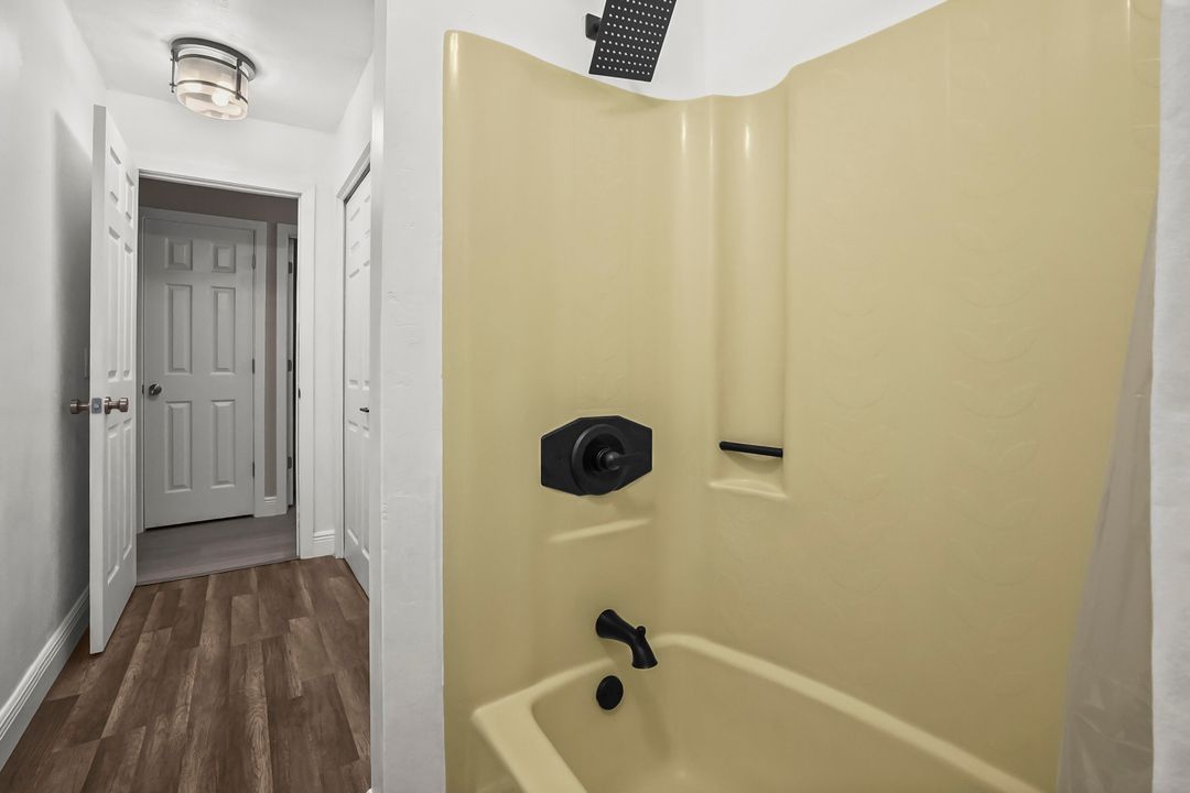 En Venta: $499,900 (3 camas, 2 baños, 1323 Pies cuadrados)