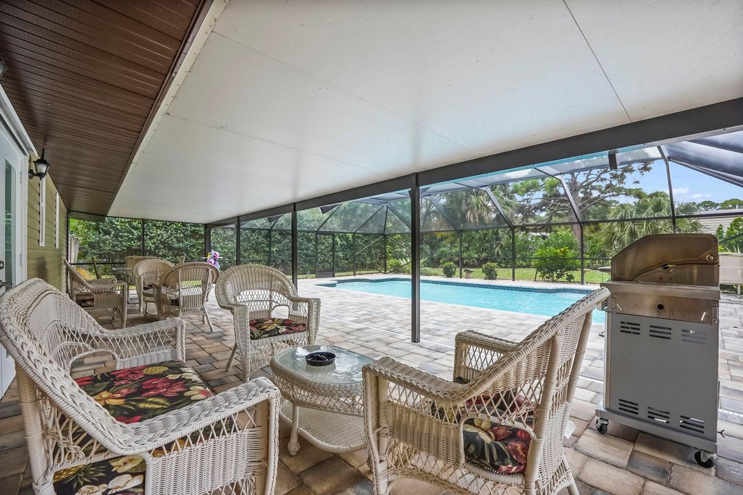 En Venta: $499,900 (3 camas, 2 baños, 1323 Pies cuadrados)