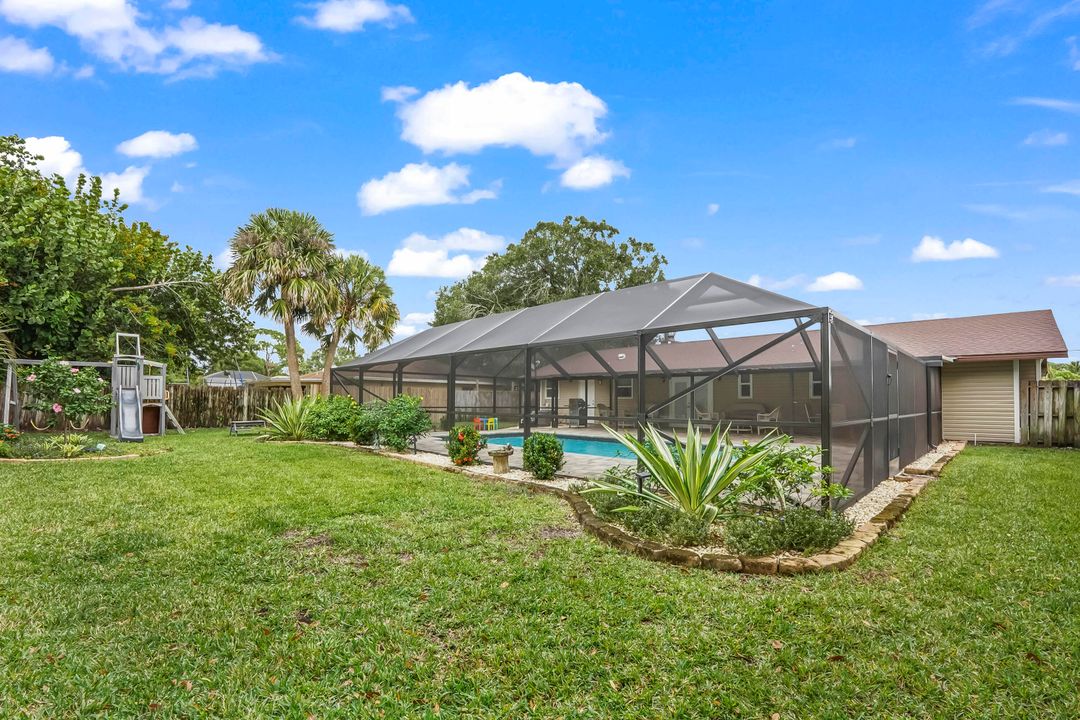 En Venta: $499,900 (3 camas, 2 baños, 1323 Pies cuadrados)