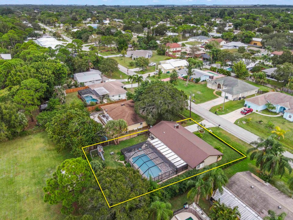 En Venta: $499,900 (3 camas, 2 baños, 1323 Pies cuadrados)