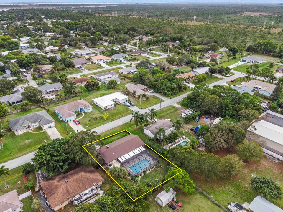 En Venta: $499,900 (3 camas, 2 baños, 1323 Pies cuadrados)