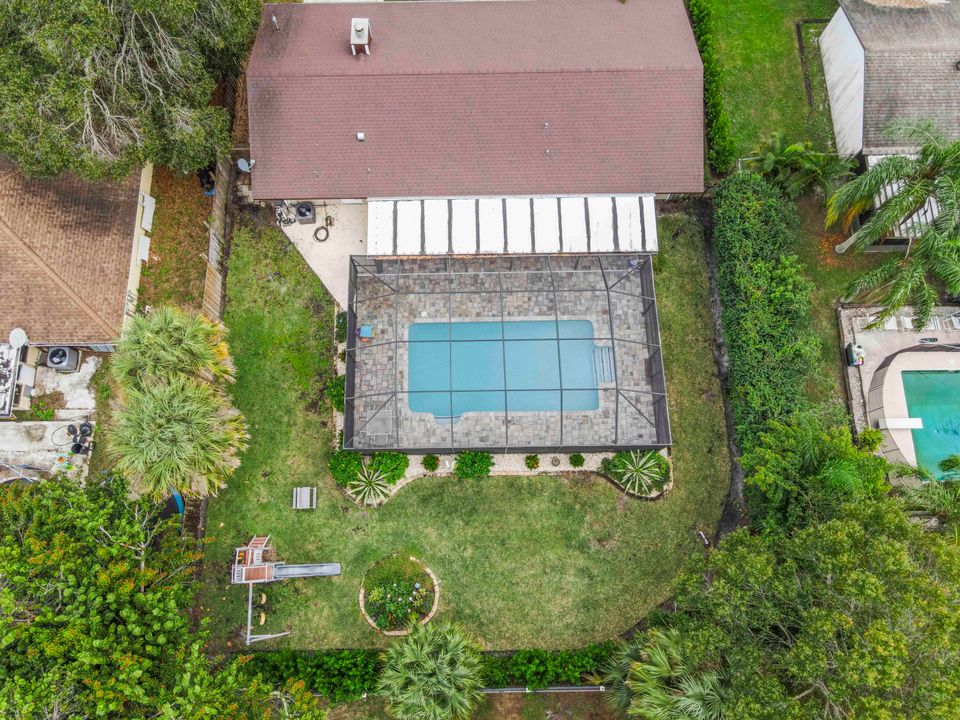 En Venta: $499,900 (3 camas, 2 baños, 1323 Pies cuadrados)