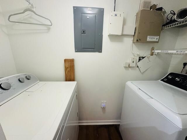 В аренду: $2,499 (3 спален, 2 ванн, 1233 Квадратных фут)