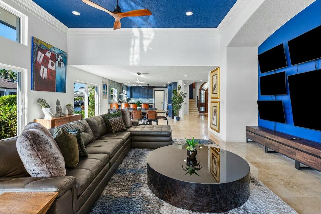 На продажу: $5,995,000 (4 спален, 3 ванн, 3543 Квадратных фут)