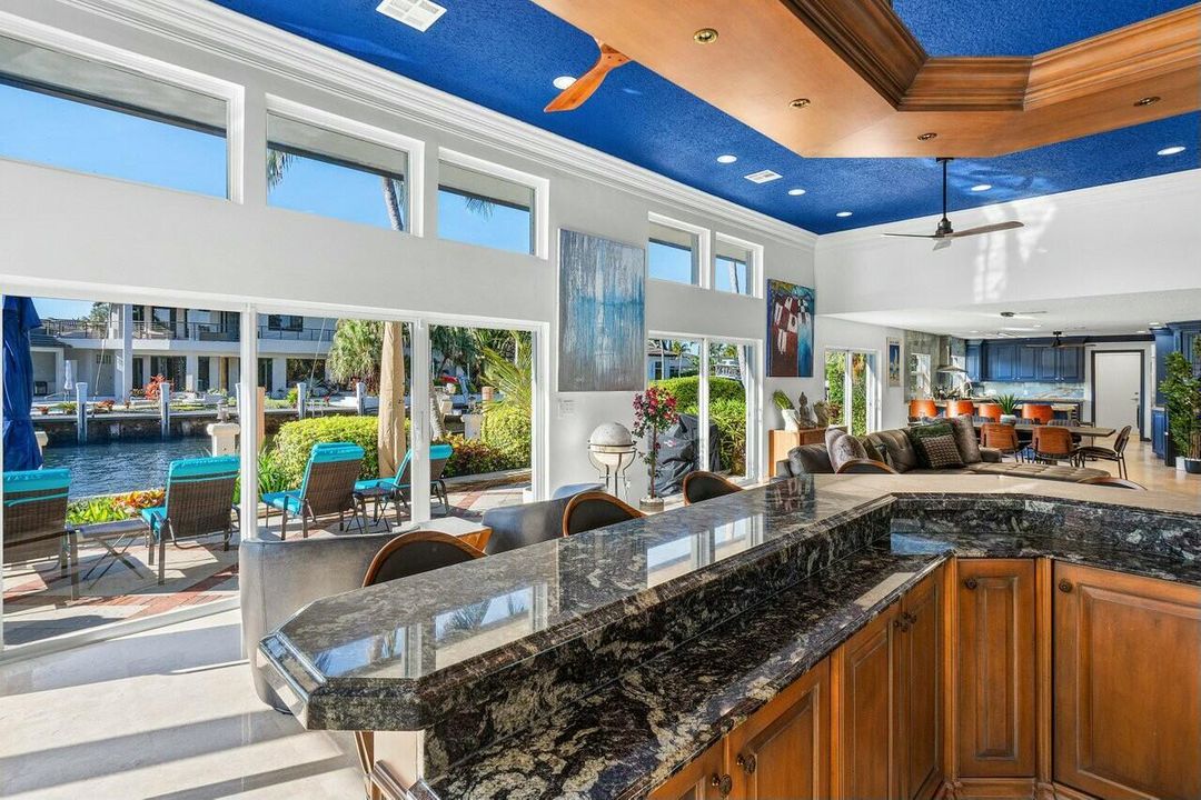 На продажу: $5,995,000 (4 спален, 3 ванн, 3543 Квадратных фут)