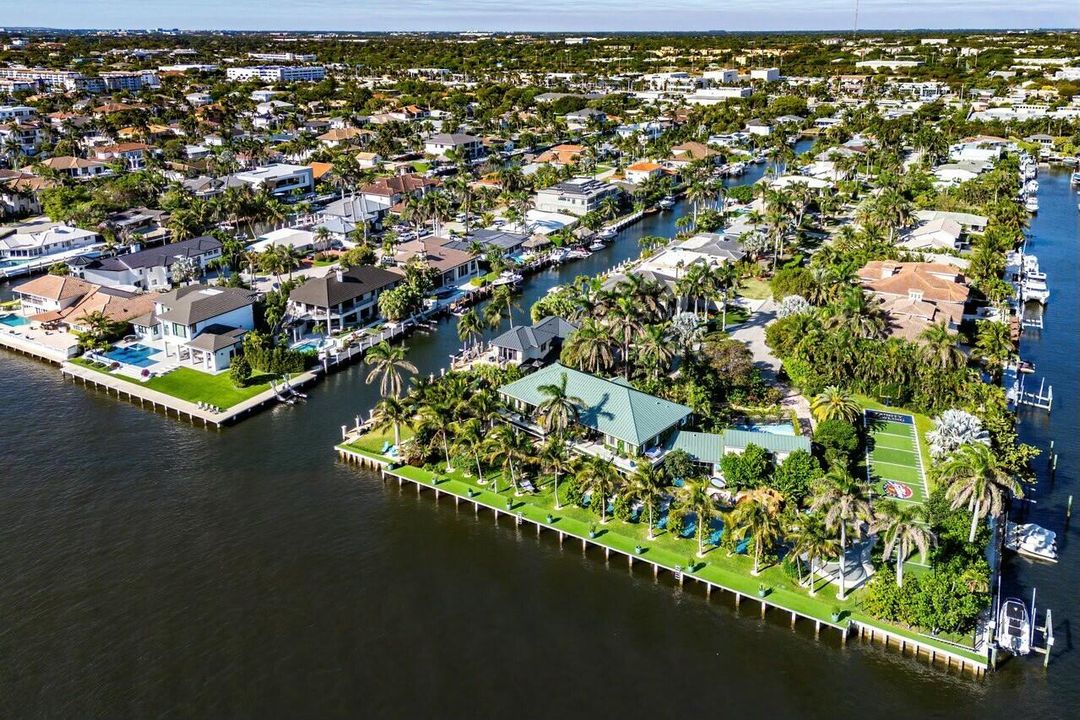 На продажу: $5,995,000 (4 спален, 3 ванн, 3543 Квадратных фут)