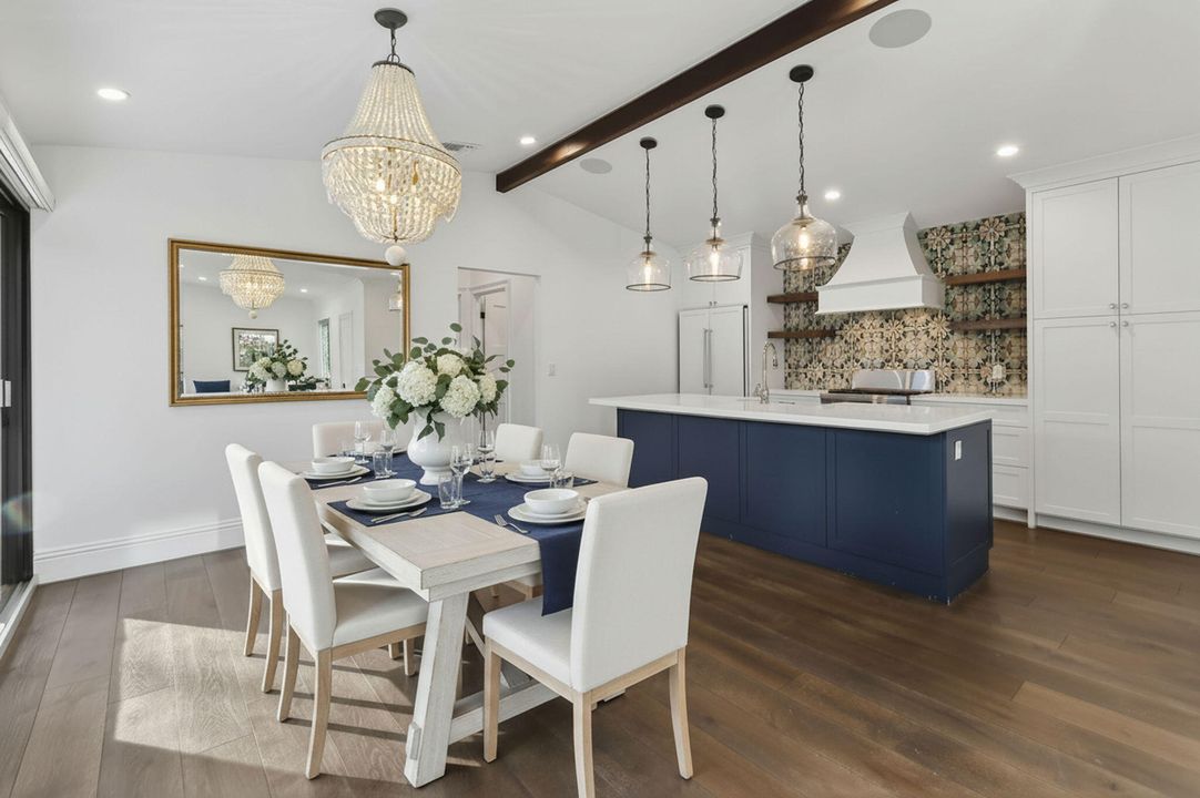 En Venta: $2,850,000 (3 camas, 3 baños, 2575 Pies cuadrados)