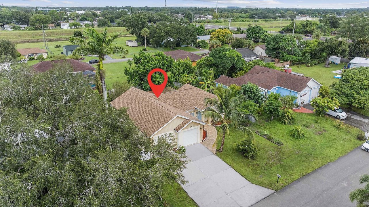 For Sale: $359,900 (3 beds, 2 baths, 1860 Square Feet)