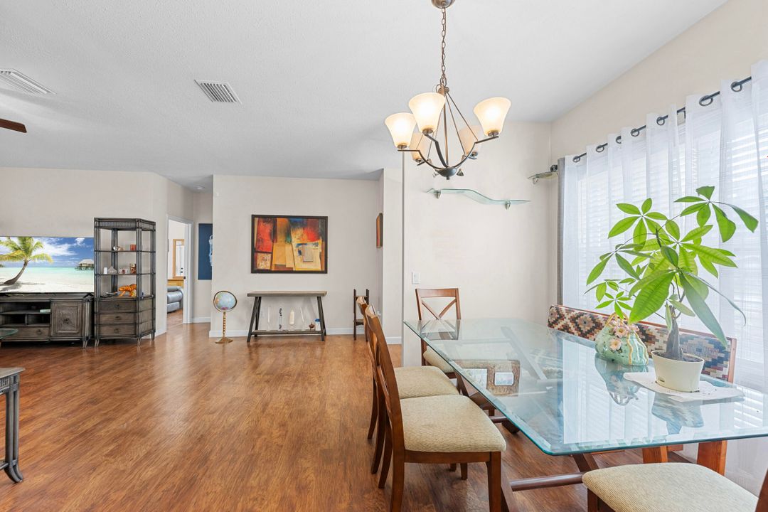 For Sale: $359,900 (3 beds, 2 baths, 1860 Square Feet)