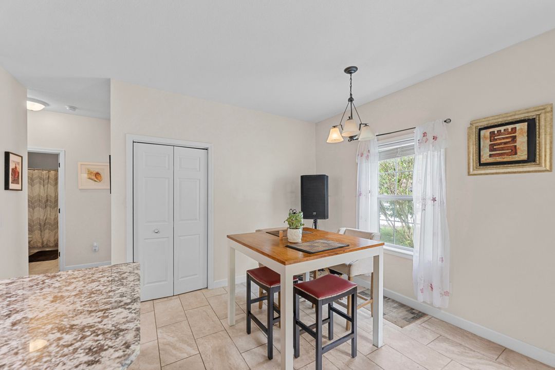 For Sale: $359,900 (3 beds, 2 baths, 1860 Square Feet)