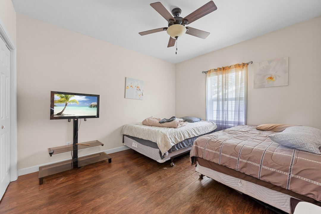 For Sale: $359,900 (3 beds, 2 baths, 1860 Square Feet)