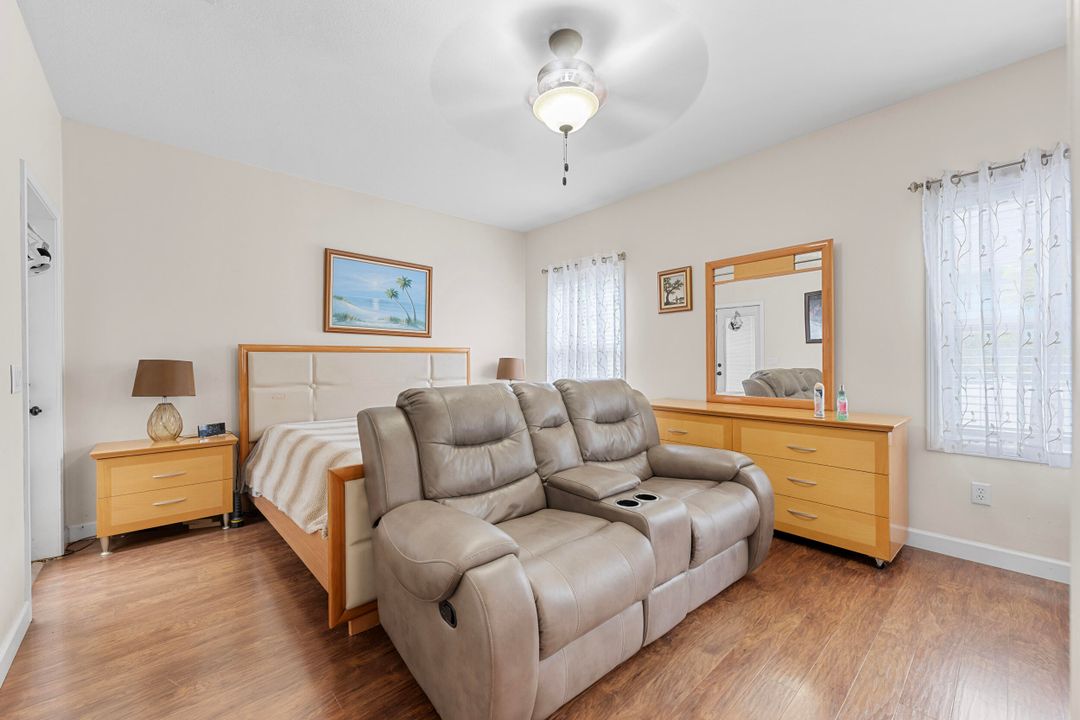 For Sale: $359,900 (3 beds, 2 baths, 1860 Square Feet)
