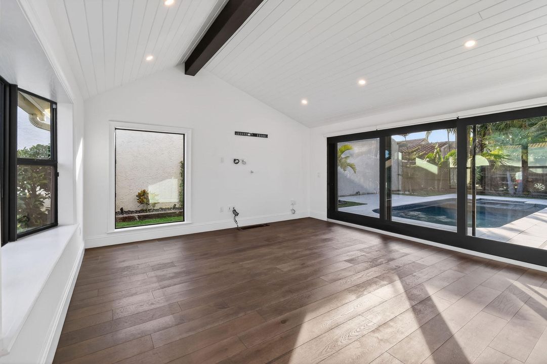 En Venta: $2,850,000 (3 camas, 3 baños, 2575 Pies cuadrados)