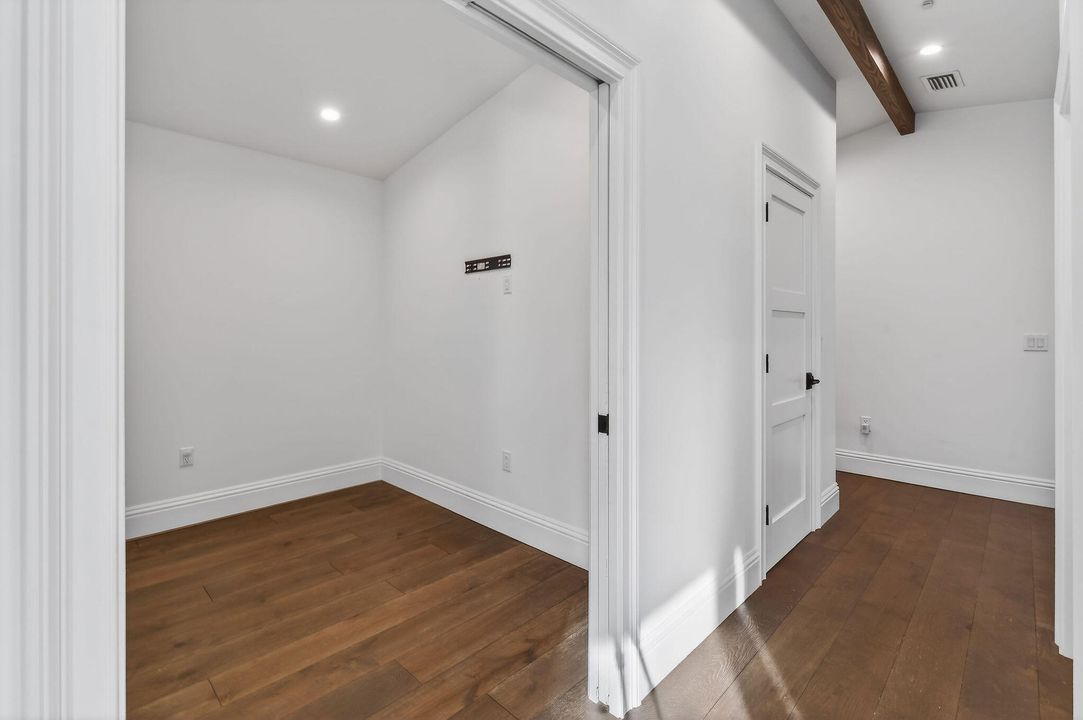 En Venta: $2,850,000 (3 camas, 3 baños, 2575 Pies cuadrados)