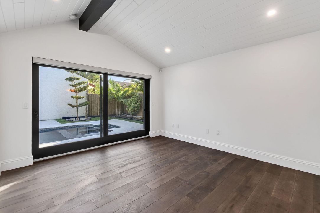 En Venta: $2,850,000 (3 camas, 3 baños, 2575 Pies cuadrados)