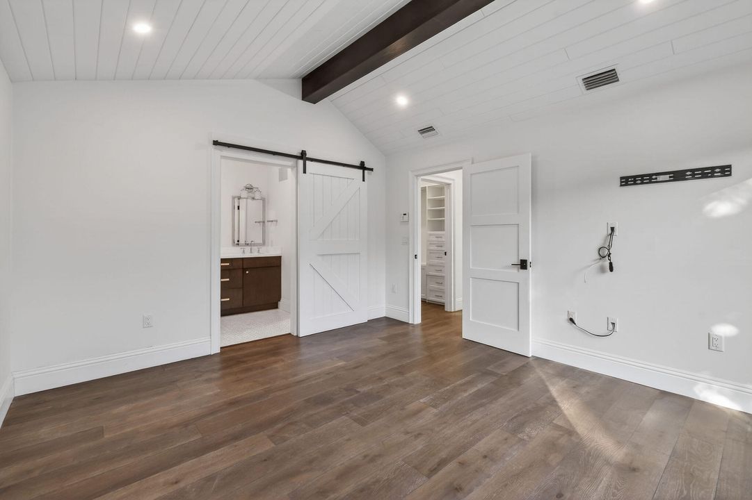 En Venta: $2,850,000 (3 camas, 3 baños, 2575 Pies cuadrados)