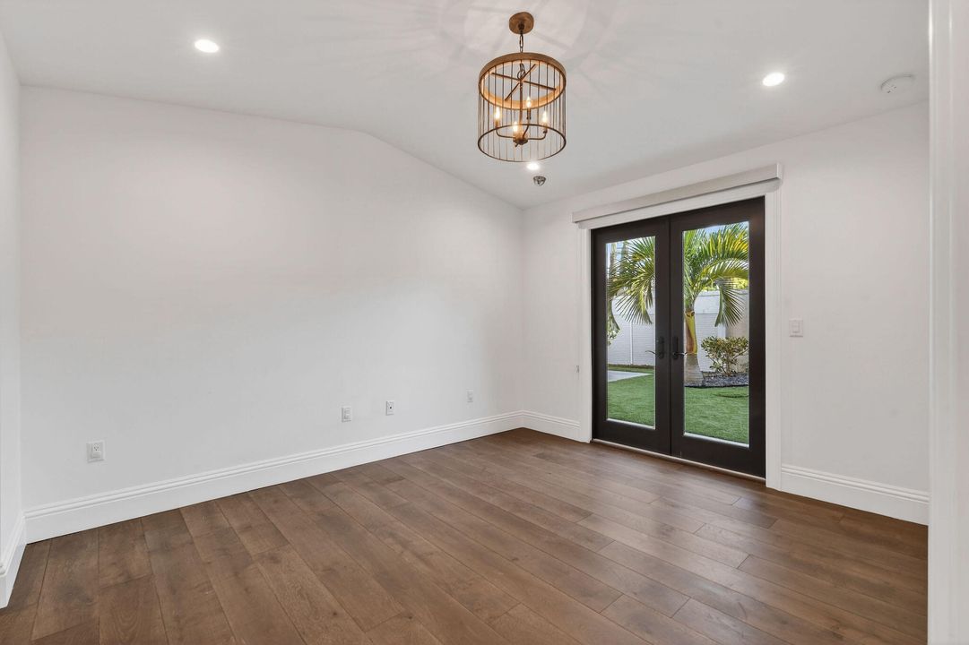 En Venta: $2,850,000 (3 camas, 3 baños, 2575 Pies cuadrados)