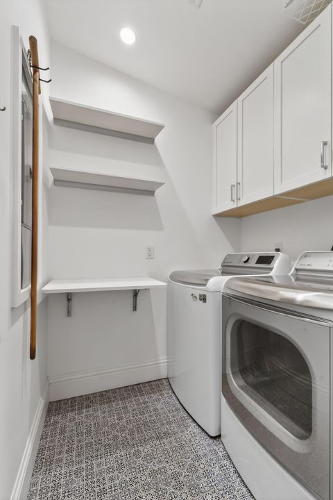 En Venta: $2,850,000 (3 camas, 3 baños, 2575 Pies cuadrados)