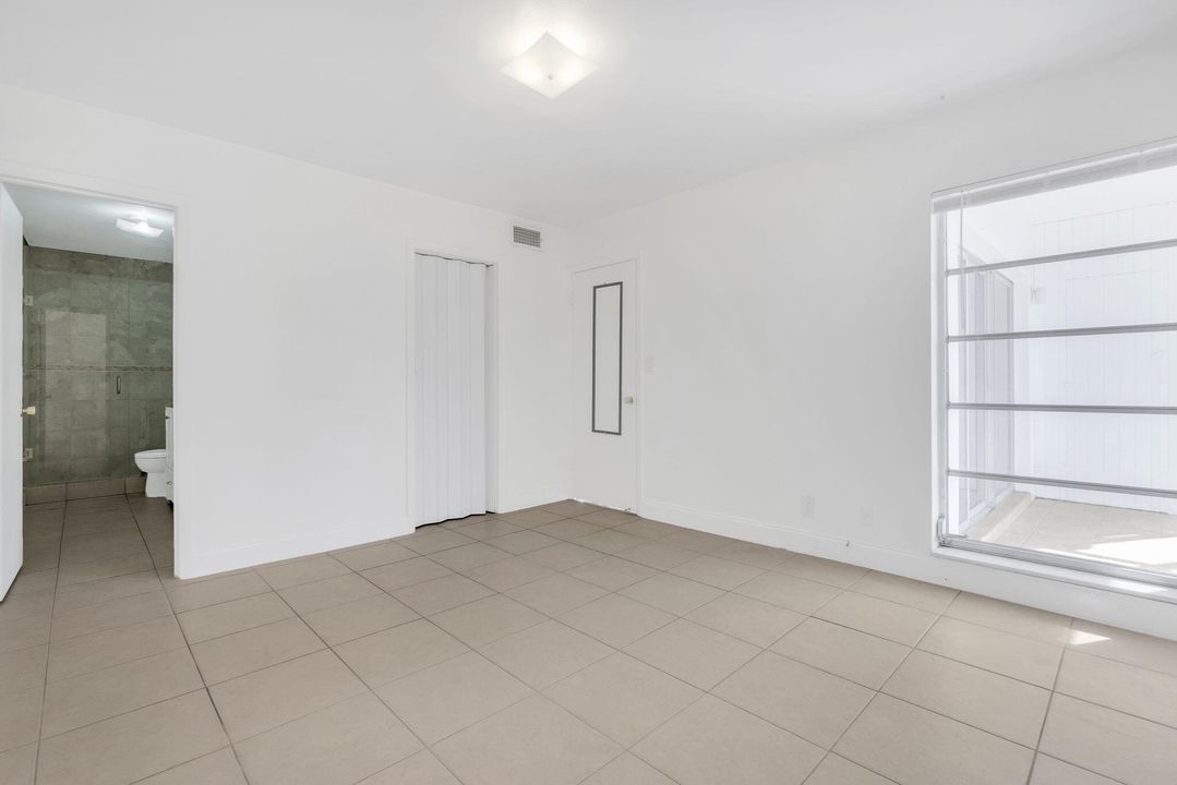 Под контрактом: $1,895 (1 спален, 1 ванн, 600 Квадратных фут)