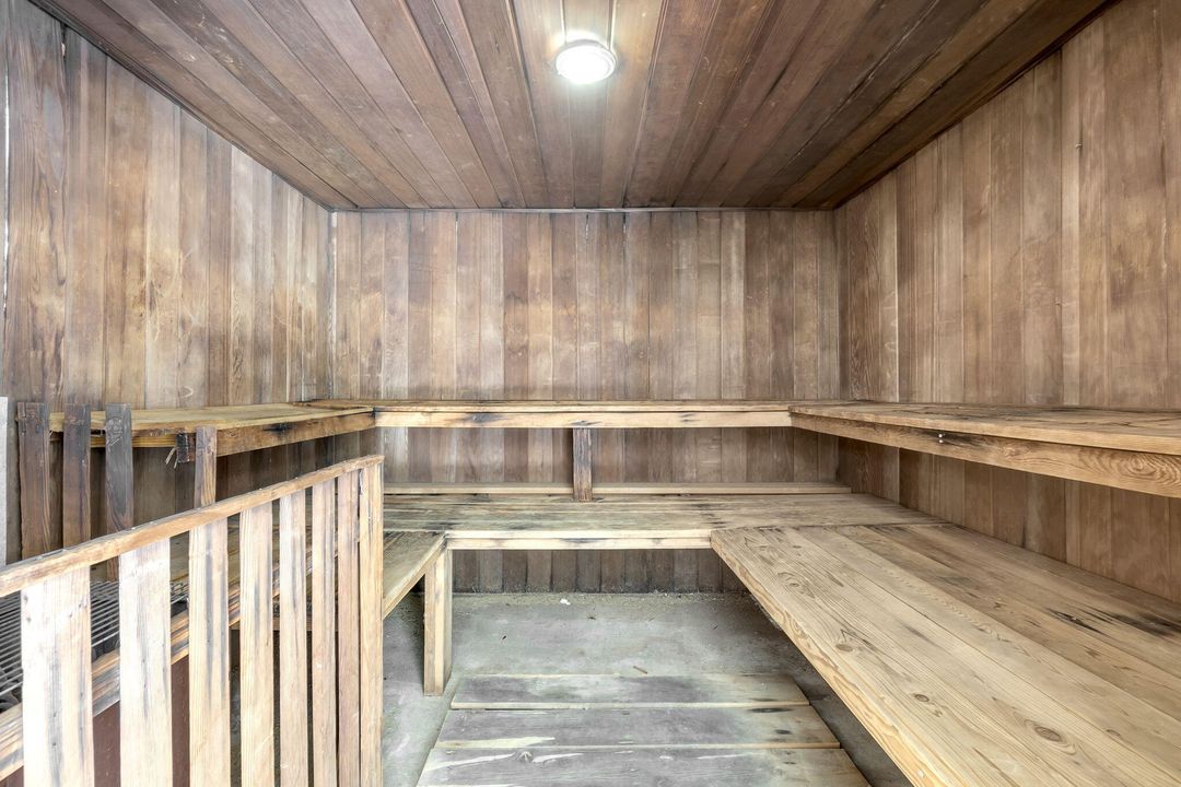 Под контрактом: $1,895 (1 спален, 1 ванн, 600 Квадратных фут)