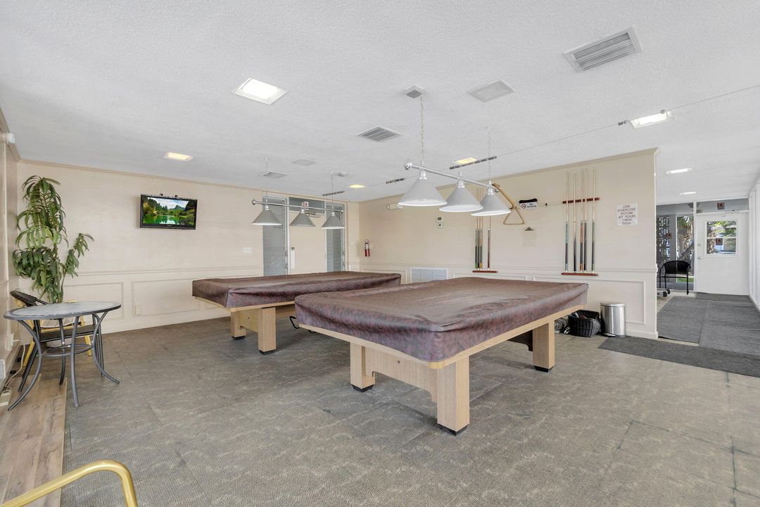 Под контрактом: $1,895 (1 спален, 1 ванн, 600 Квадратных фут)