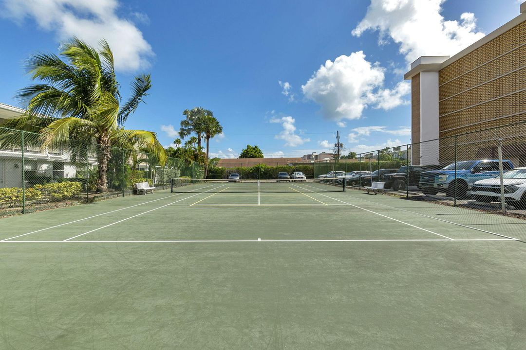 Под контрактом: $1,895 (1 спален, 1 ванн, 600 Квадратных фут)