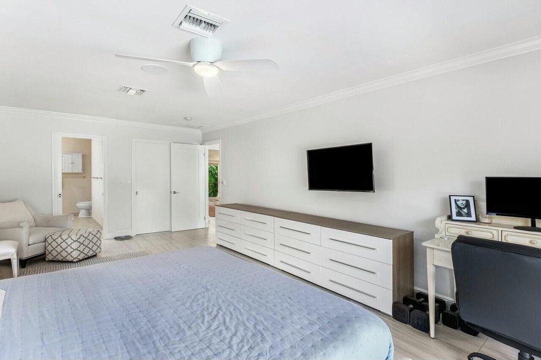 На продажу: $3,700,000 (4 спален, 2 ванн, 2463 Квадратных фут)