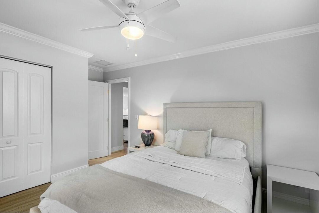 На продажу: $3,700,000 (4 спален, 2 ванн, 2463 Квадратных фут)