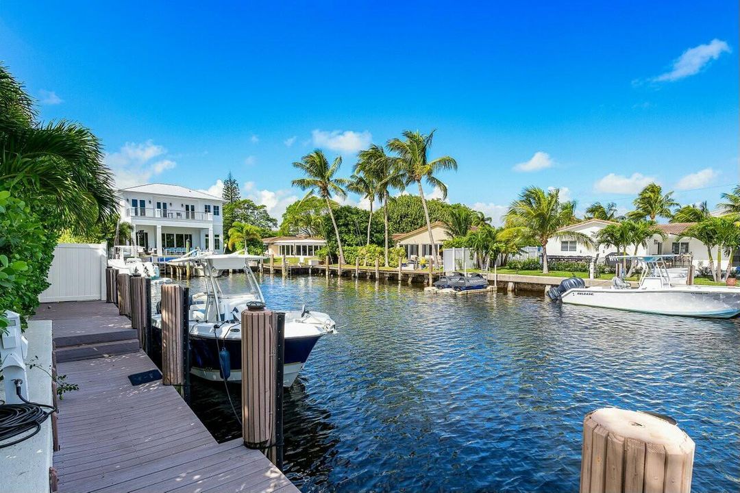 На продажу: $3,700,000 (4 спален, 2 ванн, 2463 Квадратных фут)