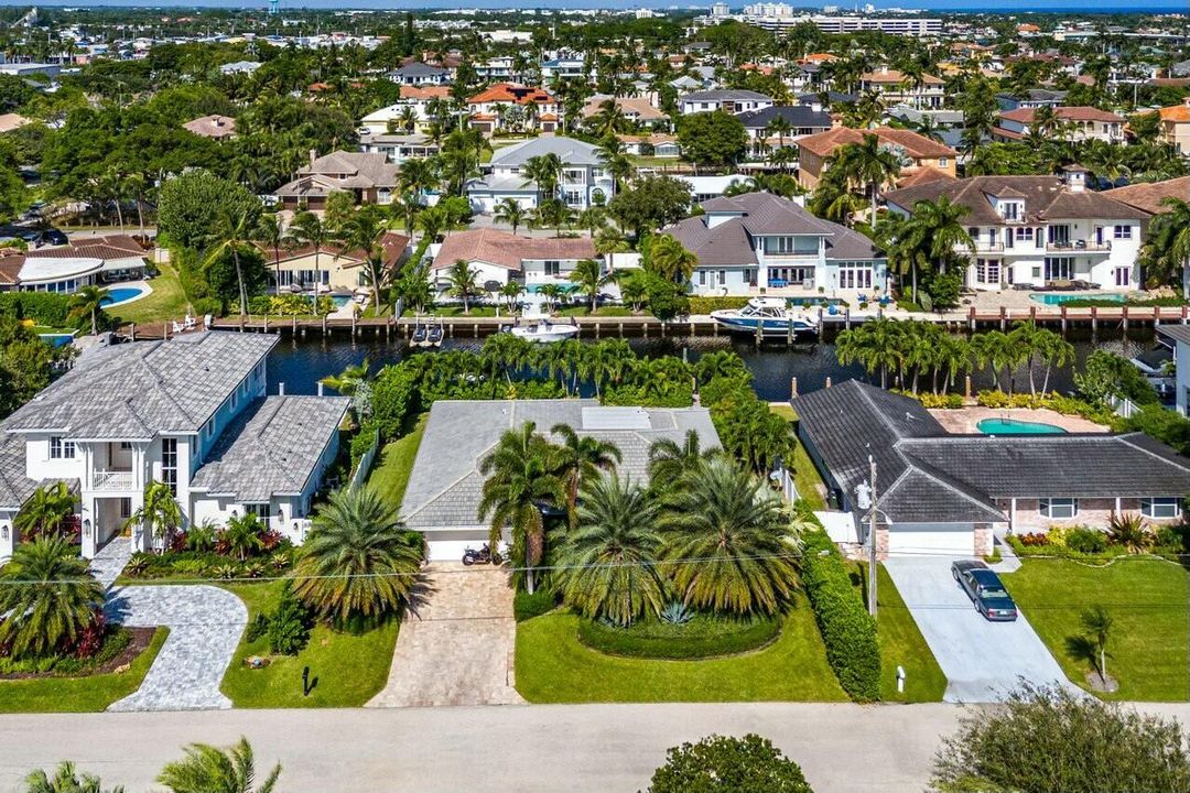 На продажу: $3,700,000 (4 спален, 2 ванн, 2463 Квадратных фут)