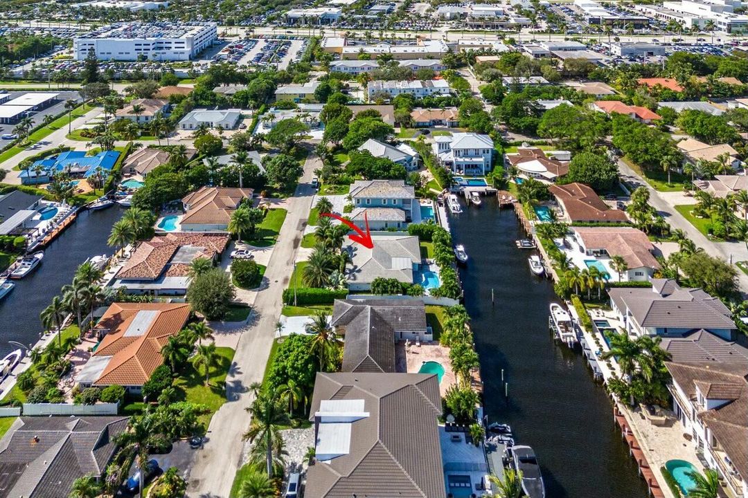 На продажу: $3,700,000 (4 спален, 2 ванн, 2463 Квадратных фут)