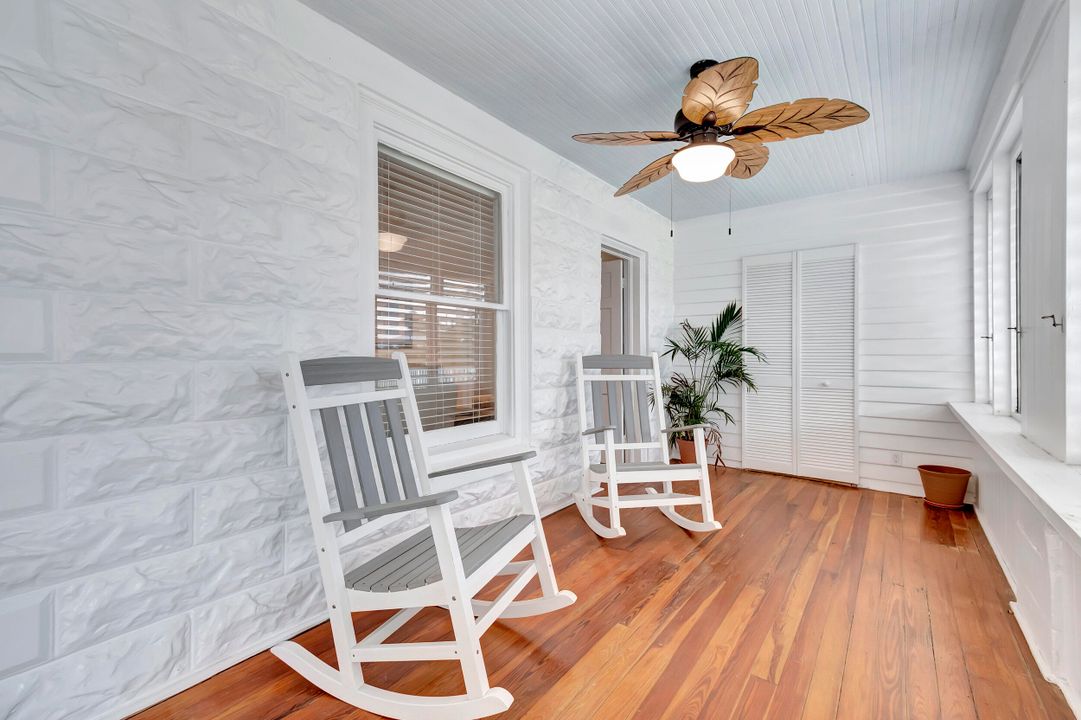 待售: $2,400,000 (3 贝兹, 3 浴室, 1556 平方英尺)