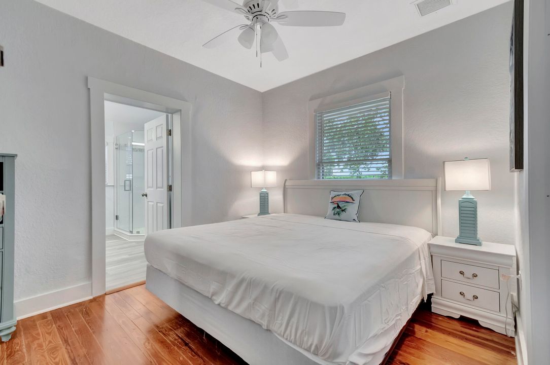 待售: $2,400,000 (3 贝兹, 3 浴室, 1556 平方英尺)