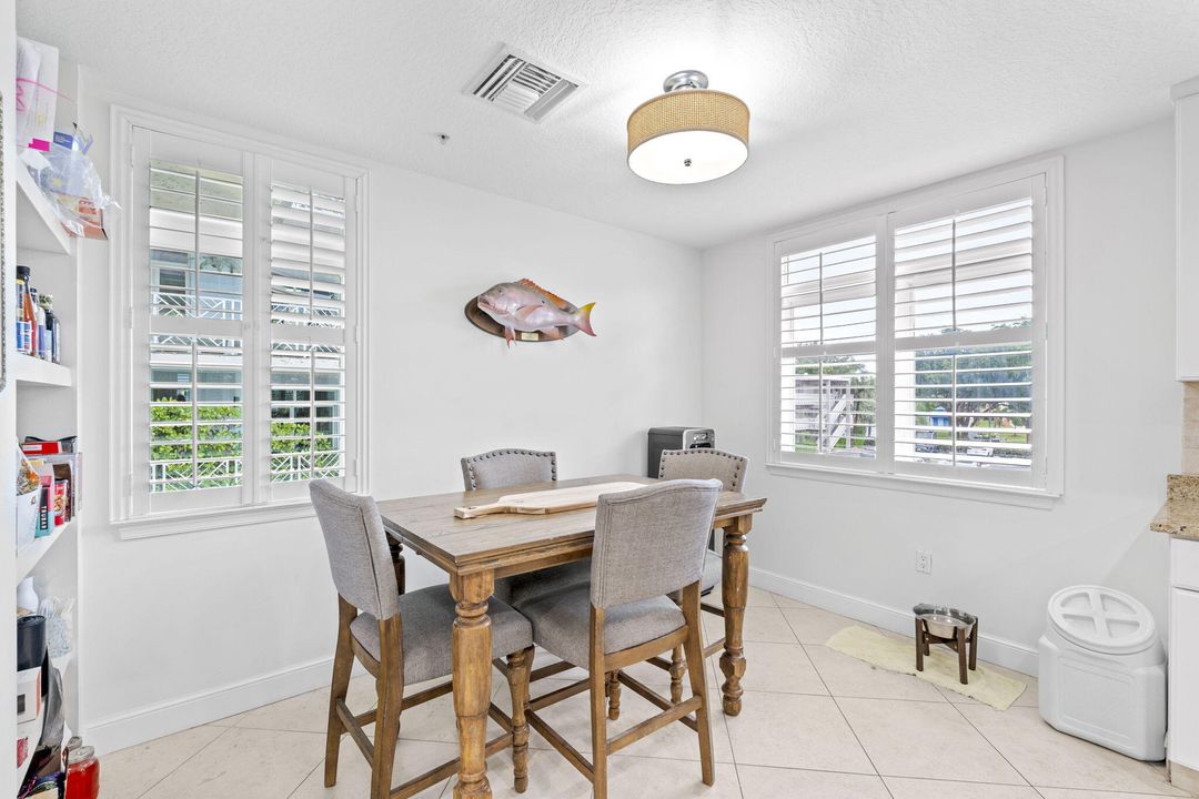 На продажу: $1,150,000 (3 спален, 3 ванн, 2260 Квадратных фут)