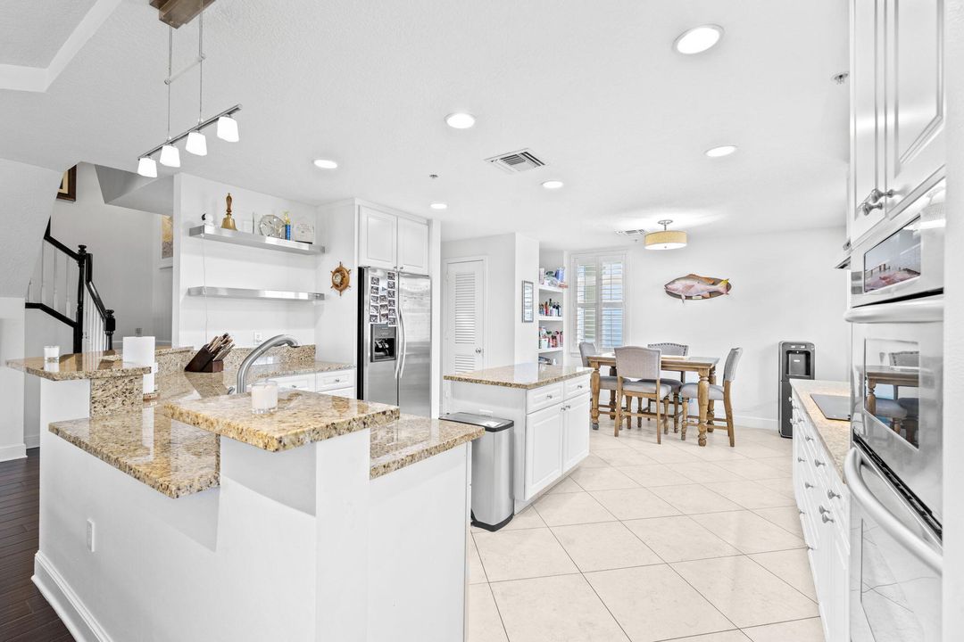 На продажу: $1,150,000 (3 спален, 3 ванн, 2260 Квадратных фут)