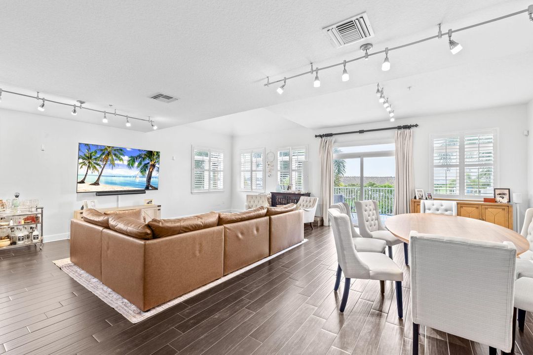 На продажу: $1,150,000 (3 спален, 3 ванн, 2260 Квадратных фут)