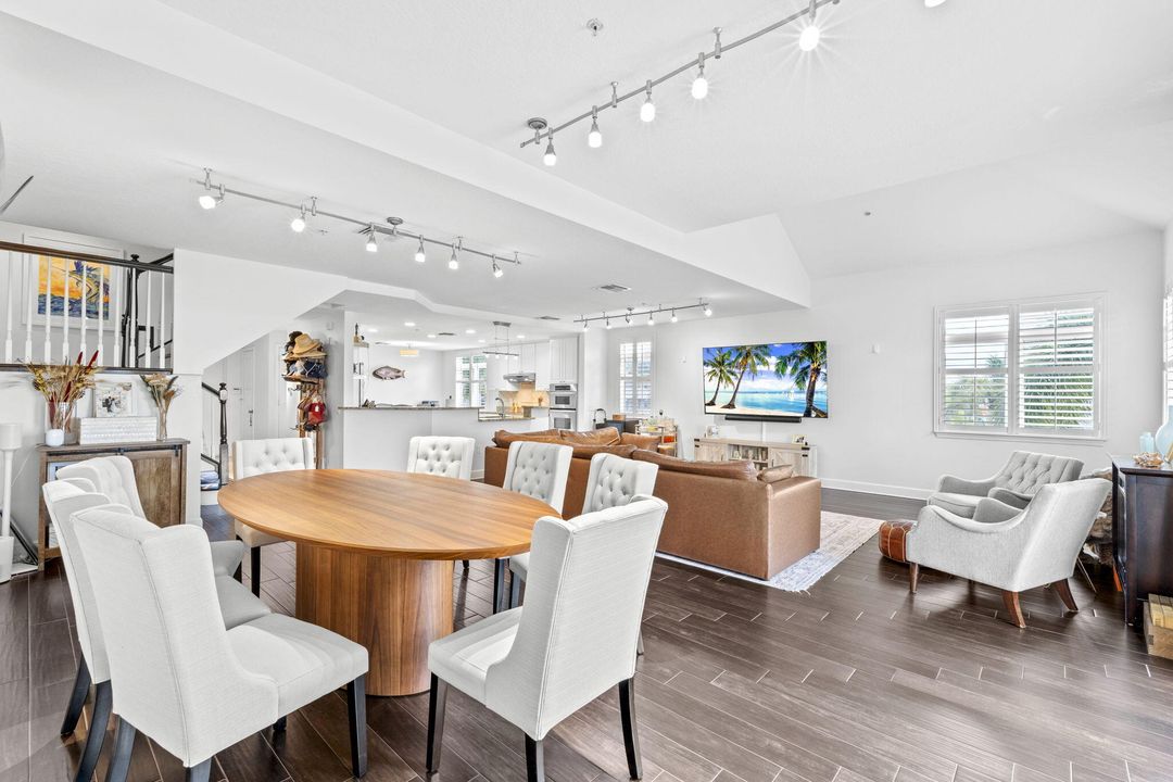 На продажу: $1,150,000 (3 спален, 3 ванн, 2260 Квадратных фут)