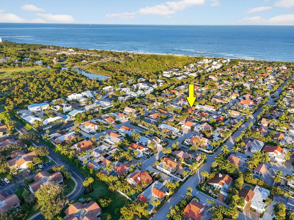 En Venta: $2,850,000 (3 camas, 3 baños, 2575 Pies cuadrados)