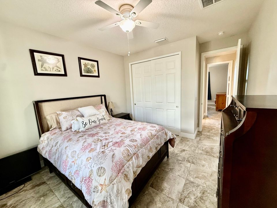 For Sale: $450,000 (3 beds, 2 baths, 1813 Square Feet)