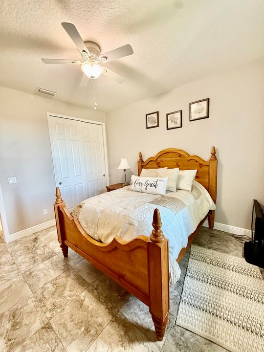 For Sale: $450,000 (3 beds, 2 baths, 1813 Square Feet)