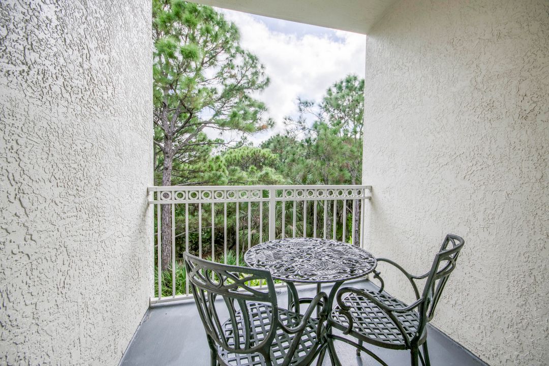 For Rent: $2,000 (1 beds, 1 baths, 604 Square Feet)