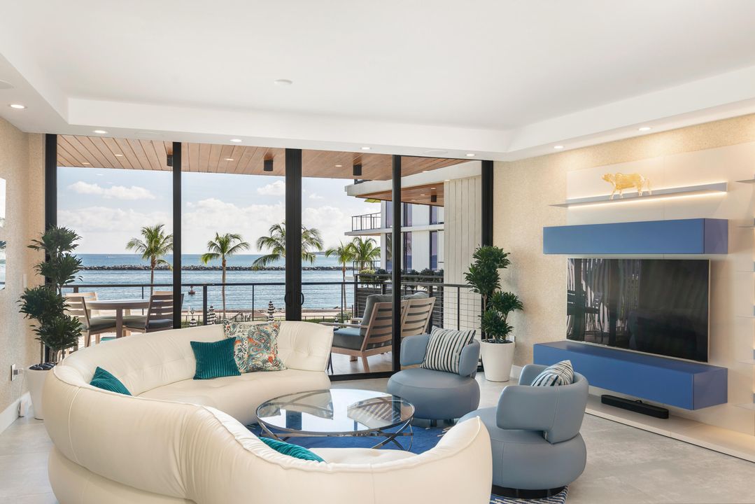 En Venta: $2,695,000 (2 camas, 2 baños, 1652 Pies cuadrados)