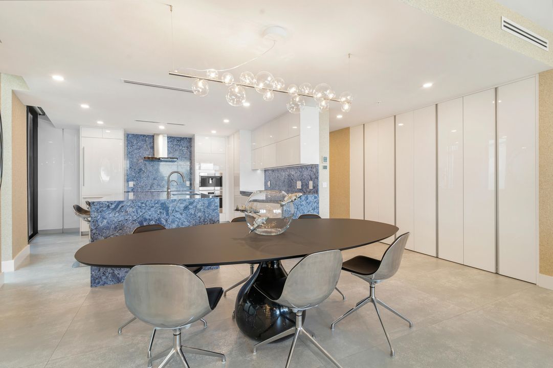 En Venta: $2,695,000 (2 camas, 2 baños, 1652 Pies cuadrados)