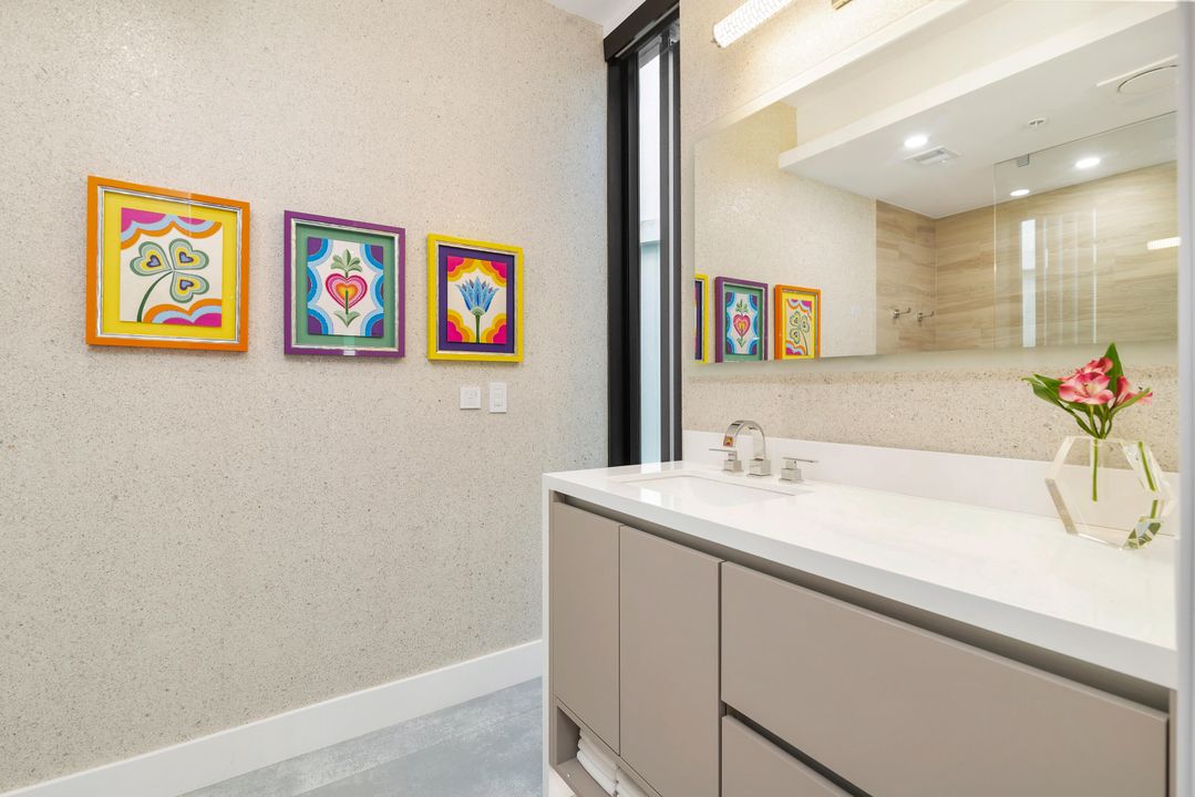 En Venta: $2,695,000 (2 camas, 2 baños, 1652 Pies cuadrados)